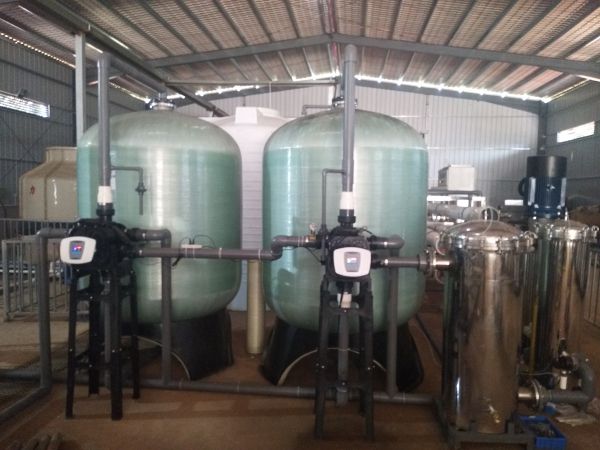 湖南某材料厂10吨双级反渗透